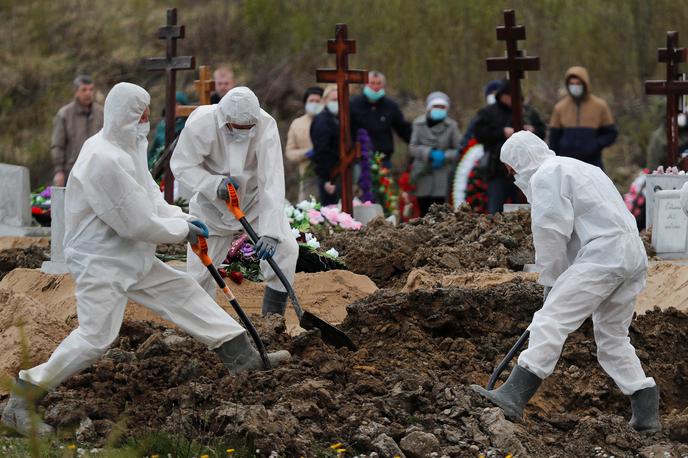 koronavirus Rusija | V Rusiji so v zadnjih 24 urah potrdili rekordno število smrti zaradi bolezni covid-19. | Foto Reuters