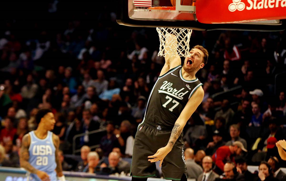 Luka Dončić | Lani se je moral Luka Dončić zadovoljiti z nastopom na tekmi vzhajajočih zvezd, letos bo skorajda zagotovo nastopil na glavnem dogodku NBA All-Star. | Foto Reuters