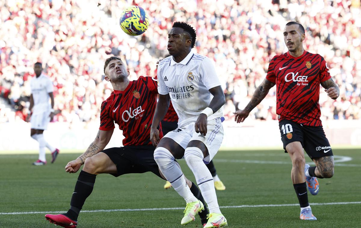 Vinicius Junior | Na Viniciusa Juniorja so žaljivke letele na nedeljski tekmi, ko je Real z 0:1 klonil pri Mallorci. | Foto Reuters