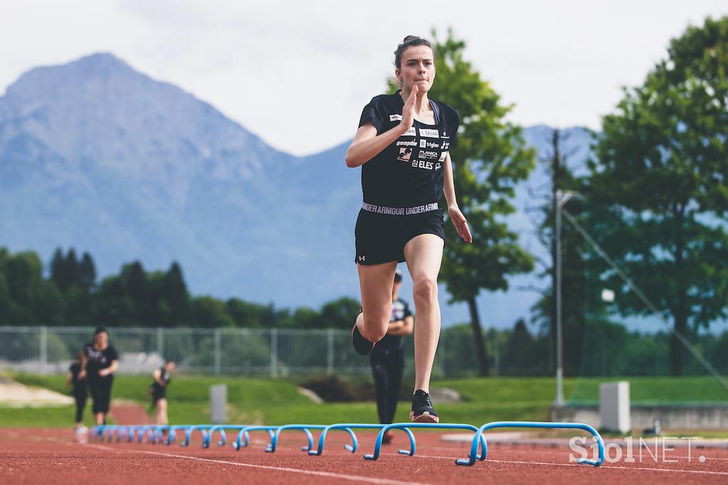 Skakalci skakalke trening Kranj