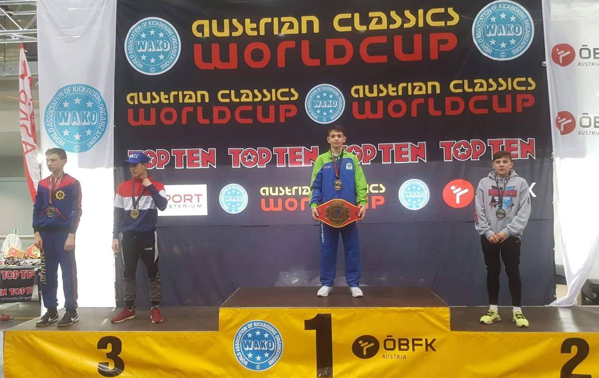 Kickboxing | Luka Ornek Mikša iz ljubljanskega kluba Gepard je v slovensko bero prispeval dve zlati in eno bronasto medaljo. | Foto Športni center Gepard/Facebook