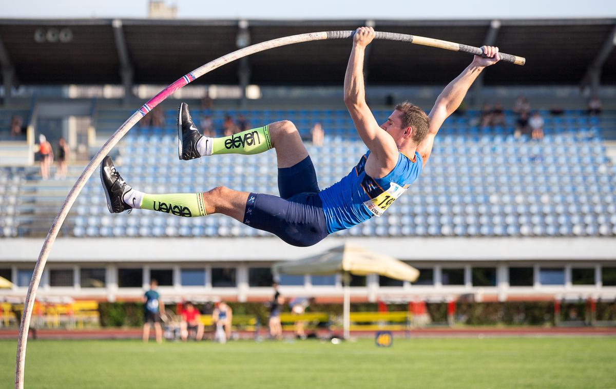 Robert Renner |  Renner Robert (Mass) je ob koncu dneva s 5,40 m in zmago v skoku s palico dosegel najboljši izid tekmovanja po mednarodnih tablicah. | Foto Peter Kastelic/AZS