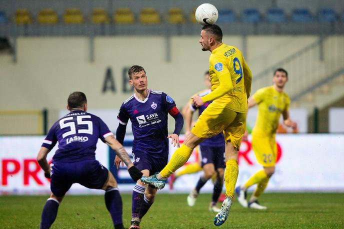 Domžale Maribor | Domžale in Maribor sta uprizorila razburljiv dvoboj v deževnem vremenu. | Foto Vid Ponikvar