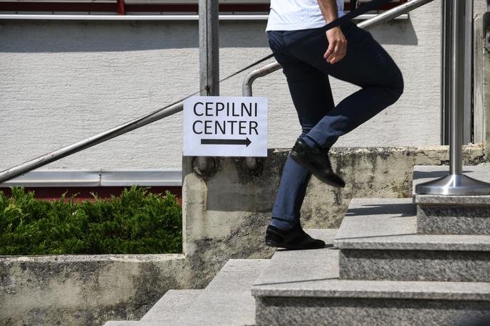 Cepilni centri | V času cepilne akcije se z izjemo cepljenja otrok v starostni skupini od pet do 11 let na cepljenje ne bo treba naročiti, povsod bo omogočena tudi izbira cepiva. | Foto STA