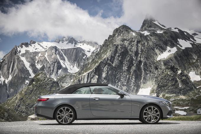 Pri dizajnu me moremo mimo niza vrhunsko oblikovanih oblin brez ostrih prelomov in robov ter z zelo elegantnimi boki in popolnoma poravnano bočno linijo ob spuščeni strehi.  | Foto: Mercedes-Benz