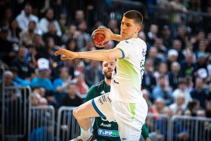 Reprezentanci se je pridružil Tadej Mazej. | Foto: Blaž Weindorfer/Sportida