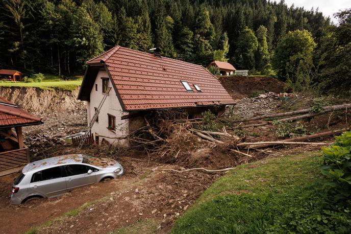 Ljubno ob Savinji | Po interventnem zakonu zaradi katastrofalnih poplav se predplačilo za posamezno stanovanje izplača lastniku v višini 20 odstotkov ocenjene škode iz Ajde, če znaša ocenjena škoda več kot 6000 evrov.  | Foto STA