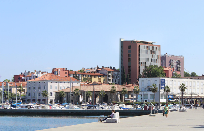 Stanovanja v Tomosovem bloku bodo vseljiva letos poleti. | Foto: zajem zaslona/Diamond villas resort