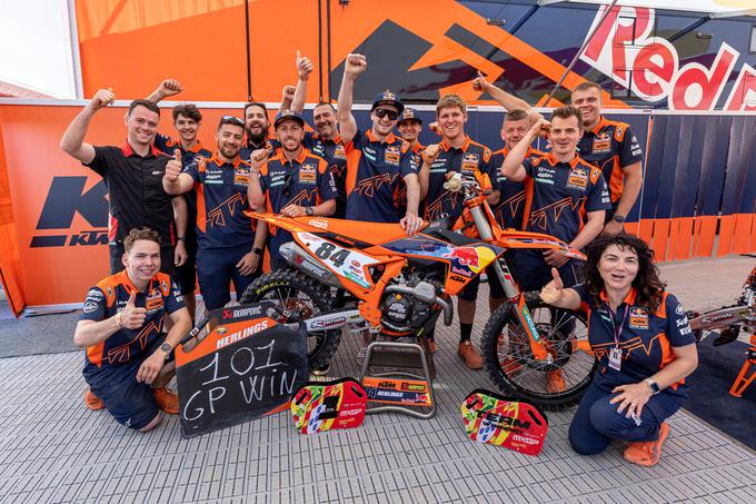 Veselje ekipe KTM | Foto: KTM