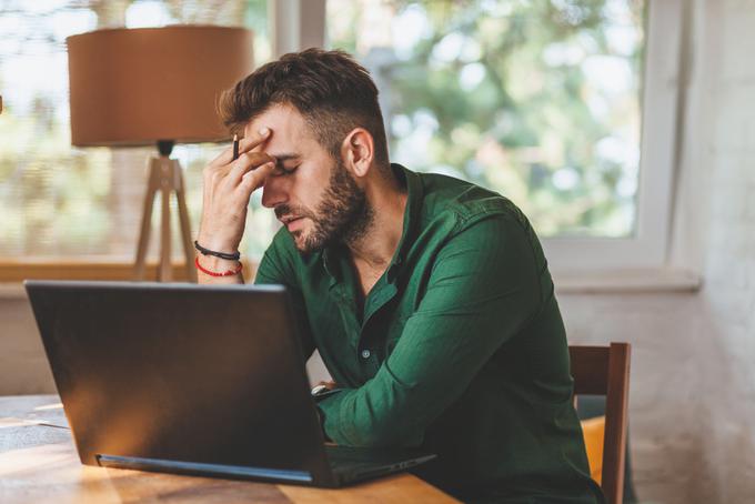 Pomembno vlogo pri spodbujanju pogovora o duševnem zdravju imajo tudi različna družbena omrežja, ki podpirajo iskanje pomoči.  | Foto: Shutterstock