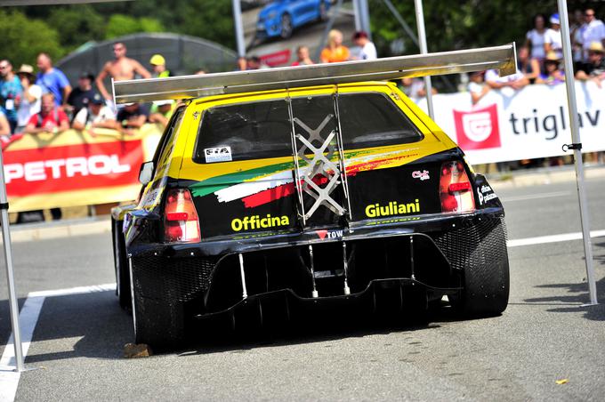 Predelana lancia delta evo italijanskega voznika Fulvia Giulianija. | Foto: Gregor Pavšič