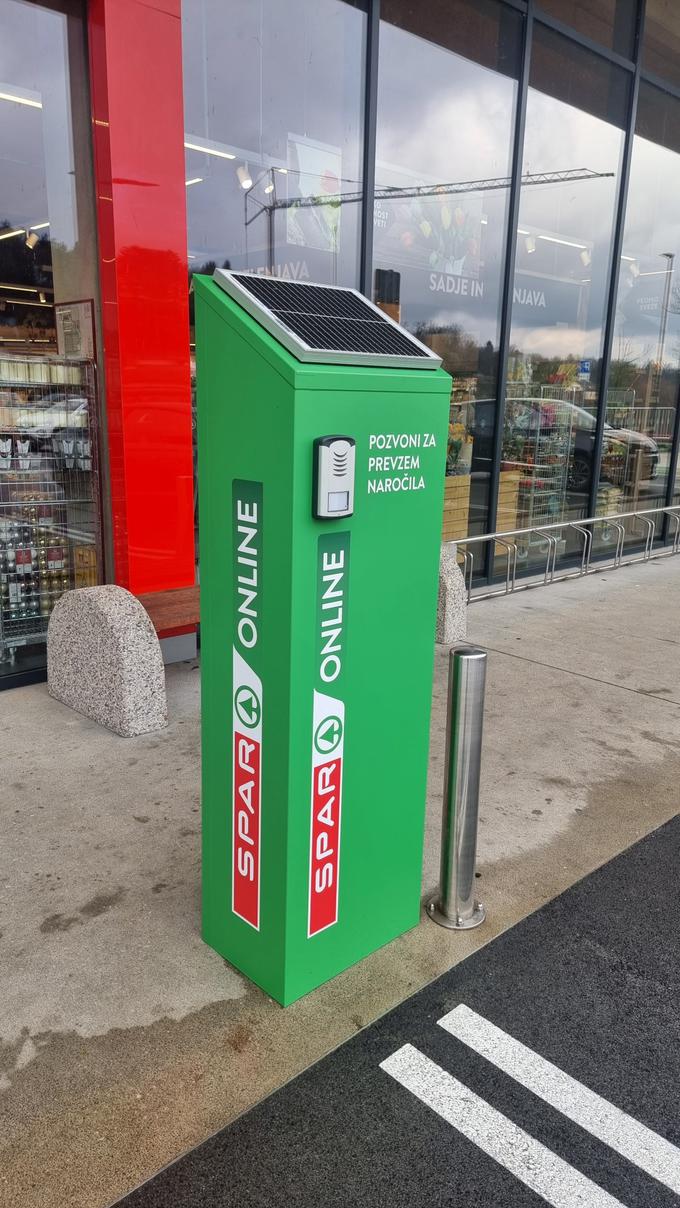 Terminal za prevzem naročil Drive-In. | Foto: Spar