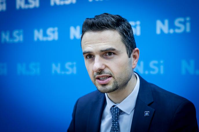 Matej Tonin | "Rusi so pričakovali, da se bo Ukrajina zlomila v nekaj dneh, pa se ni. Podcenili so kar nekaj elementov: najprej ukrajinski odziv in tudi odziv celotne Evropske unije ter Nata."  | Foto Ana Kovač