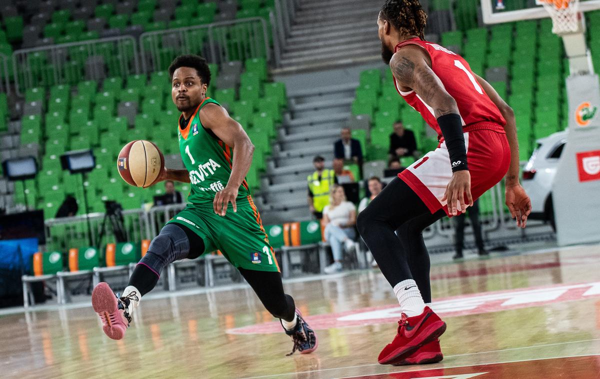 Yogi Ferrer Cedevita Olimpija | Yogi Ferrell je dal v prvem polčasu šest točk, zadnji koš ob zvoku sirene. | Foto Nik Moder/Sportida