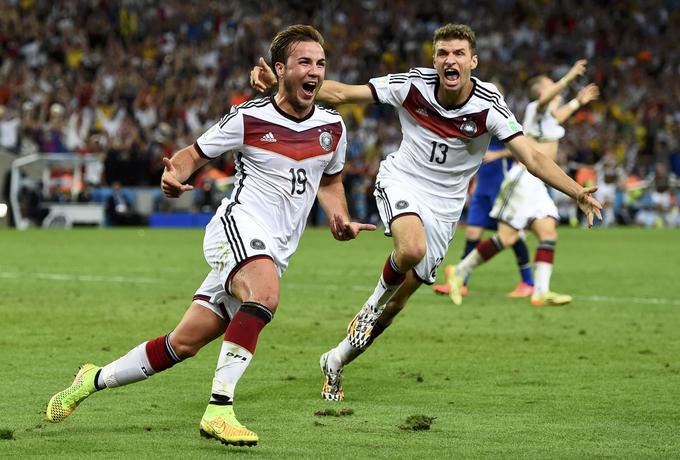 Veliki nemški junak Mario Götze, ki je odločil finale v Riu de Janeiru, danes igra za Eintracht Frankfurt. Pred osmimi leti je bil 22-letni up Bayerna, v igro proti Argentini pa je vstopil v 88. minuti. | Foto: Reuters