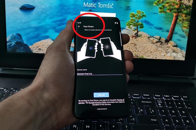 Fast Share, Android | Takole je videti meni orodja Hitro deljenje na pametnih telefonih Pixel Googlovih razvijalcev, ki preizkušajo funkcijo.  | Foto Matic Tomšič