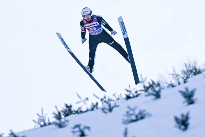 Lanišek je v finalni seriji dosegel daljavo dneva 142 metrov. | Foto: Guliverimage/Vladimir Fedorenko