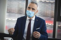 Minister Cigler Kralj uspešno prestal interpelacijo