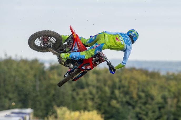 Tim Gajser pokal narodov 2024 Honda | Tim Gajser v reprezentančnem dresu na progi v Matterley Basinu v Angliji | Foto Honda Racing/ShotbyBavo