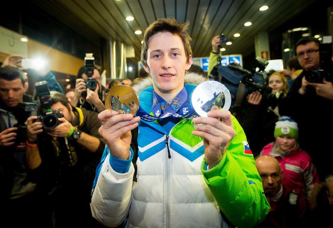 Tudi Peter Prevc se je okitil z dvema olimpijskima odličjema. | Foto: Vid Ponikvar