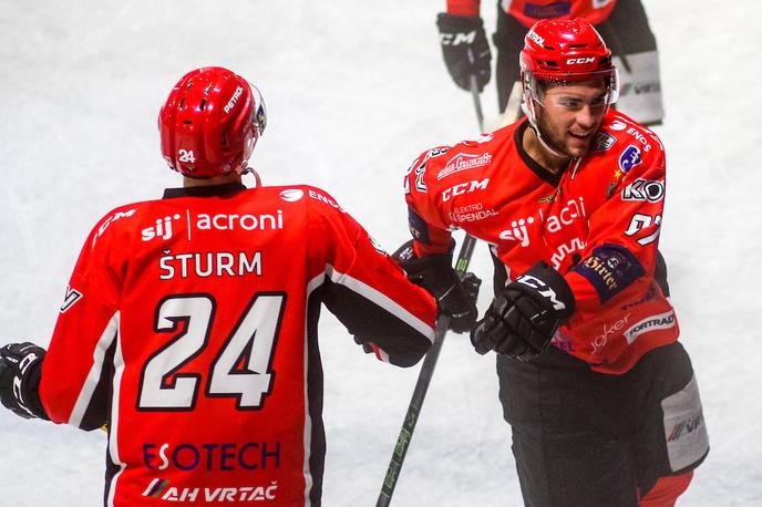 HDD Jesenice HK Olimpija Jaka Šturm Žan Jezovšek | Foto Matic Klanšek Velej/Sportida