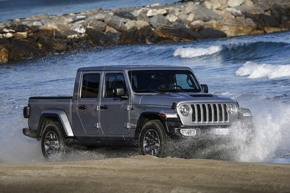 Odkrijte legende vozil 4x4: Jeep Gladiator in Wrangler