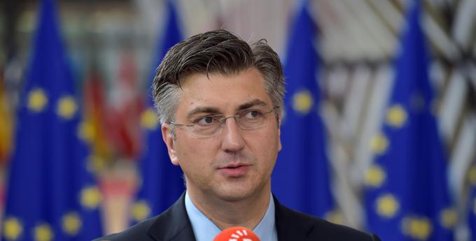 Hrvaški premier Andrej Plenković urejanja statusa hrvaških delavcev v Veliki Britaniji ne želi prepustiti toku dogajanja, zato v zadnjem letu na to aktivno opozarja Bruselj. | Foto: Reuters