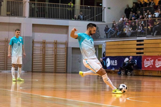 futsal slovenija francija | Slovenska članska futsal reprezentanca je proti Francozom iztržila remi in zmago. | Foto Matic Ritonja/Sportida