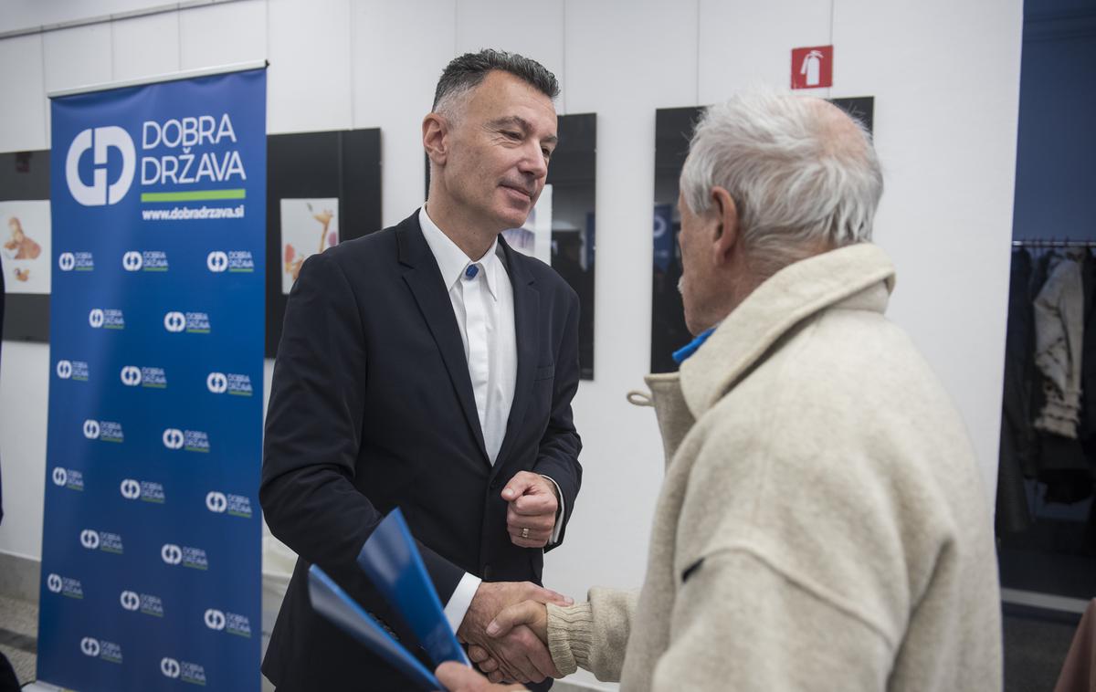 Ustanovni kongres stranke Dobra država, Vrhnika, 18.11.2017 | Foto STA