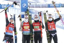 Ingrid Landmark Tandrevold, Tiril Eckhoff, Ida Lien in Marte Olsbu Roeiseland, Pokljuka 2021