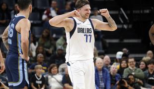 Luka Dončić čaral v Memphisu in pisal zgodovino v ligi NBA