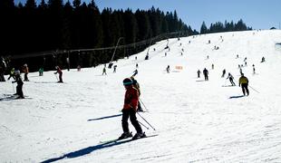 Preverili smo, kje zimske počitnice preživljajo Slovenci #video