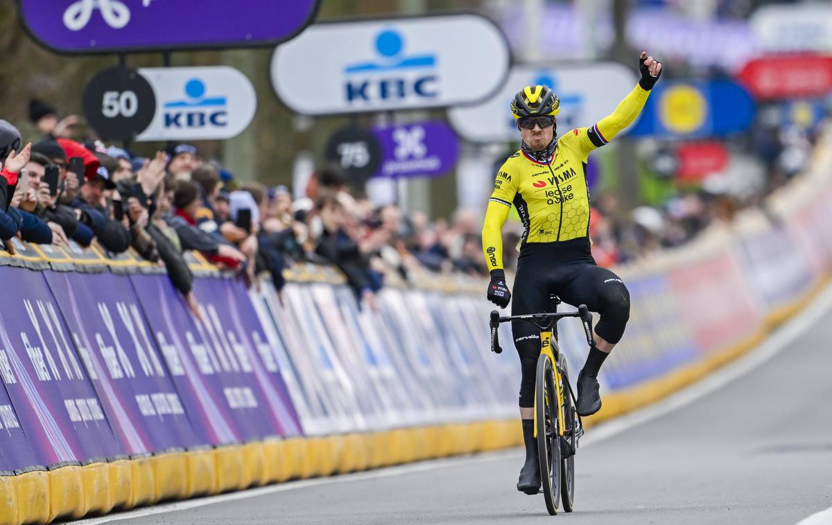 Jan Tratnik | Jan Tratnik je osvojil belgijsko klasiko Omloop Het Nieuwsblad. To je bila za 34-letnega Idrijčana 12. profesionalna zmaga in najprestižnejša doslej. | Foto Guliverimage