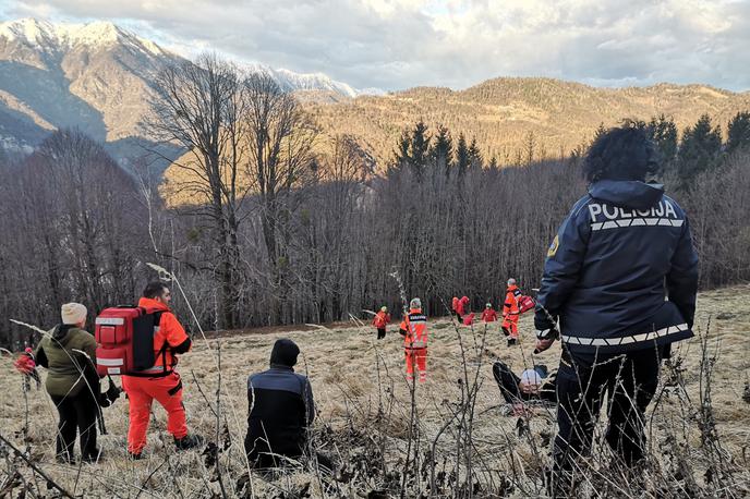 iskalna akcija Tolminsko | Iskanje pogrešane se je dobro izteklo. Policisti PU Nova Gorica se zahvaljujejo vsem sodelujočim, ki so bili aktivno vključeni v uspešno izvedeno iskalno akcijo. "Prav tako pa se zahvaljujemo tudi vsem občanom, ki so policiji v tem času zagotavljali koristne informacije v zvezi z izginotjem starejše osebe," so sporočili iz Nove Gorice.  | Foto PU Nova Gorica