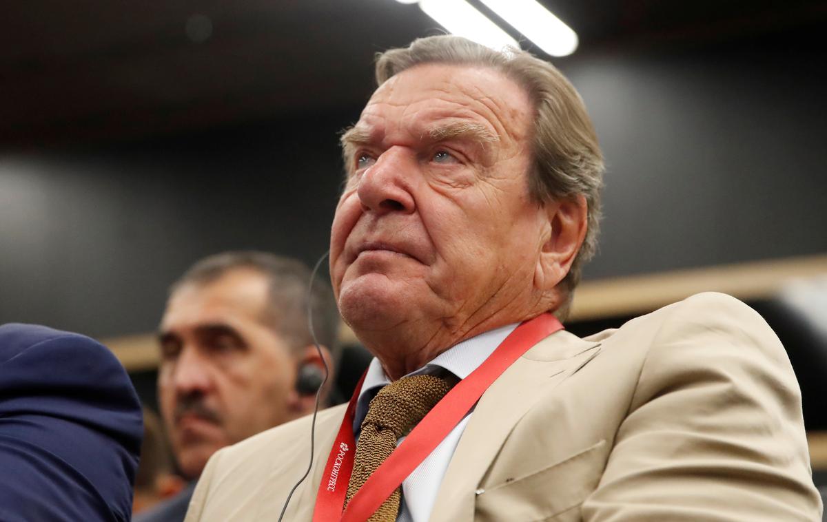 Gerhard Schröder |  Gerhard Schröder je bil kancler med letoma 1998 in 2005. Nato je prevzel položaje v ruskih energetskih podjetjih Rosneft in Gazprom ter pri plinovodih Severni tok 1 in 2. | Foto Reuters