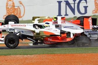 Živahen začetek nove sezone formule 1