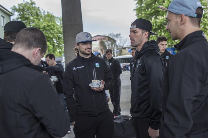 Urbas verjame, da se bodo novinci (med drugimi je to prvo SP za Žigo Pešuta, Anžeta Ropreta in Gregorja Koblarja) pokazali v dobri luči. | Foto: Matej Leskovšek