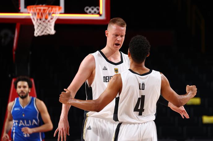 Nemčija Robin Benzing | Nemca Robin Benzing (Zaragoza) in Maodo Lo (Alba Berlin) se bosta v četrtfinalu pomerila s Slovenijo. | Foto Reuters