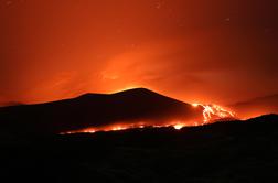 Etna spet bruha in ovira letalski promet