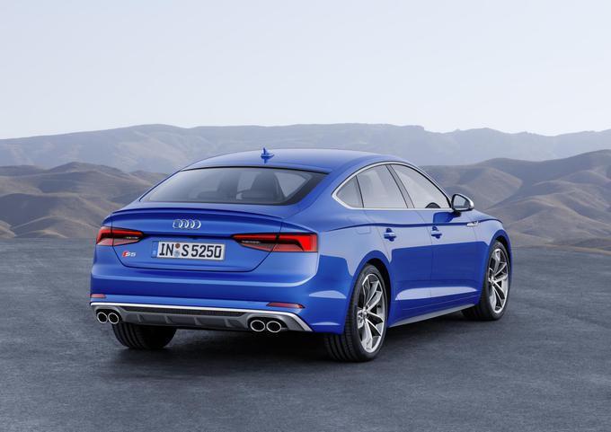 Zadek audija S5 sportback je v znamenju športnosti. | Foto: Audi