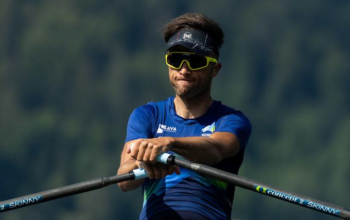 Rajko Hrvat noče govoriti na glas o medalji. | Foto: Vid Ponikvar/Sportida