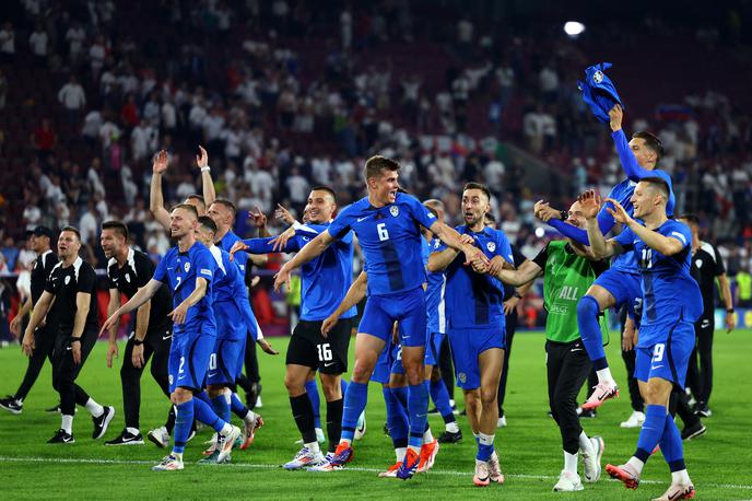 Euro 2024 Köln Slovenija Anglija remi | Takole so se veselili slovenski nogometaši, ko je sodnik zadnjič zapiskal. | Foto Reuters