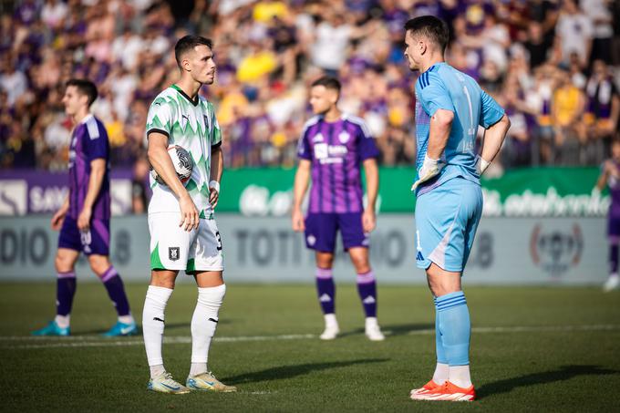 Olimpija in Maribor sta se razšla z remijem. | Foto: Jure Banfi/alesfevzer.com