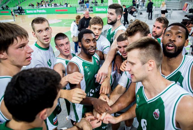 Košarkarji Krke so pokazali bolj konstantno igro in več borbenosti skozi celotno tekmo. | Foto: Vid Ponikvar