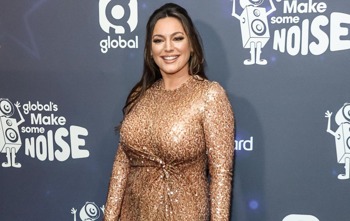 Kelly Brook | Kelly Brook pravi, da se pri 43 v svoji koži počuti bolje kot kadarkoli. | Foto Guliverimage