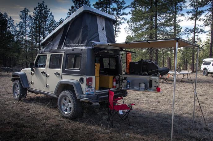 jeep wrangler Afrika | To je bil vsakdan za avstralskega avanturista. | Foto theroadchoseme.com