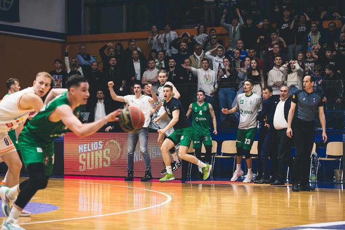 Trenutek v lanski sezoni, ko je Krka osvojila lovoriko v drugi ligi ABA. | Foto: Grega Valančič/Sportida