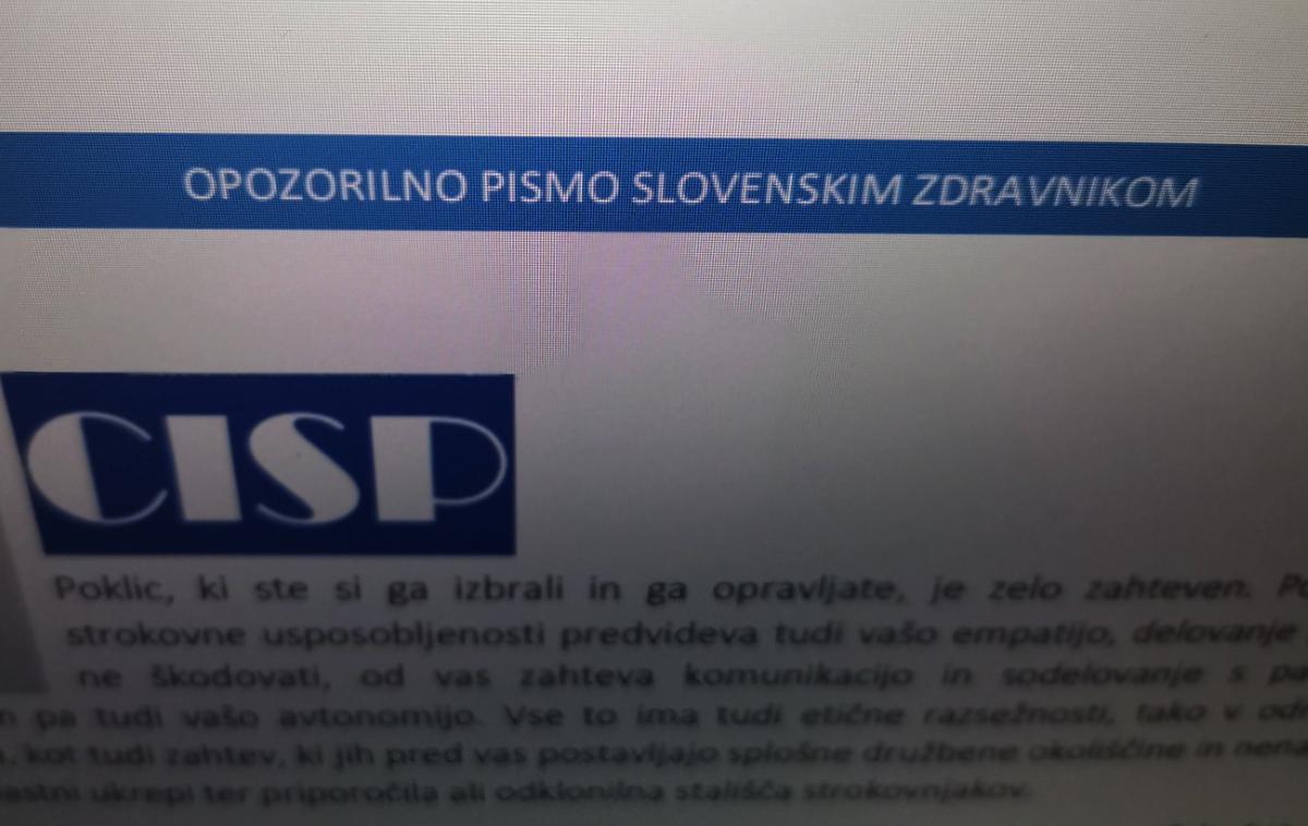 Opozorilno pismo | Eno od sporočil, s katerim je Civilna iniciativa slovenskih pravnikov pod krinko anonimnosti prejemnikom posredno zagrozila z uporabo pravnih sredstev, če bodo še naprej izvajali oziroma spodbujali cepljenje proti bolezni covid-19.  | Foto Matic Tomšič