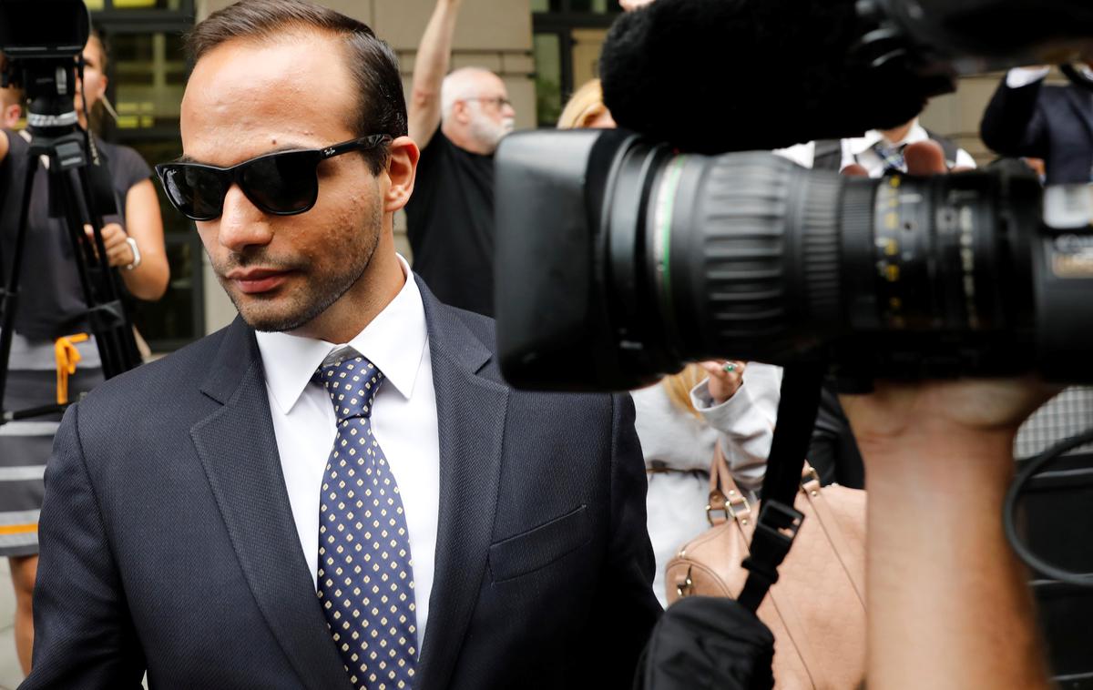 George Papadopoulos | Njegova celotna kazen znaša 14 dni zapora, 9500 dolarjev kazni, eno leto pogojno in 200 ur družbenokoristnega dela. | Foto Reuters