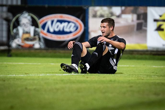 Mura Sturm | Žiga Škoflek, strelec izjemnega zadetka v 3. minuti, bi lahko na začetku drugega polčasa popeljal Muro v vodstvo z 2:1, a je zgrešil vrata iz obetavne akcije. | Foto Blaž Weindorfer/Sportida